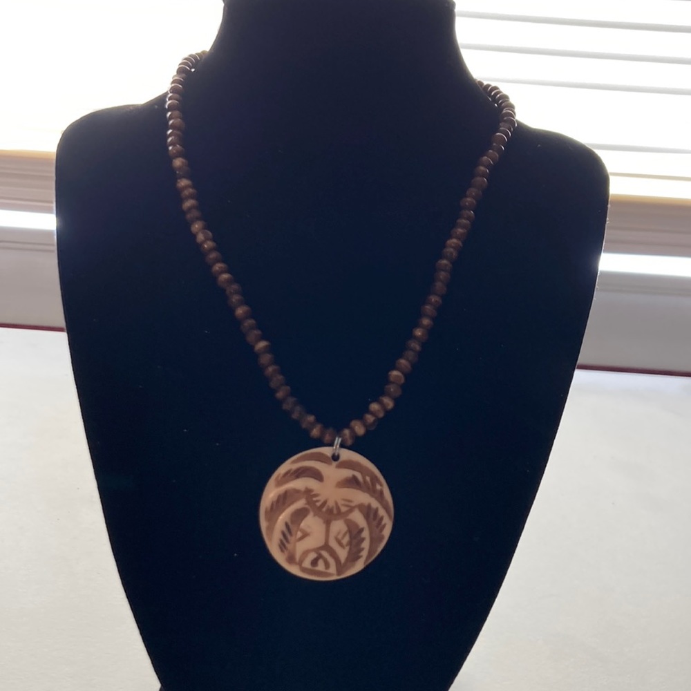Womens necklace